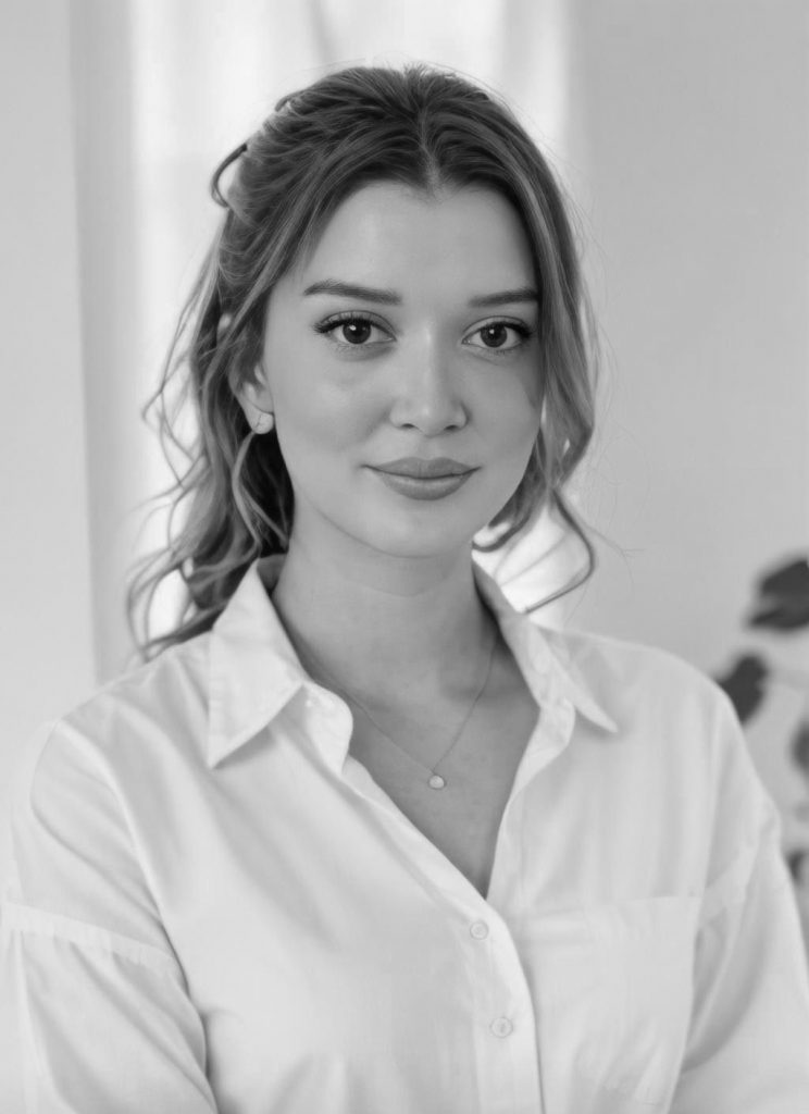 Hale Aybüke Ertürk Fotoğrafı